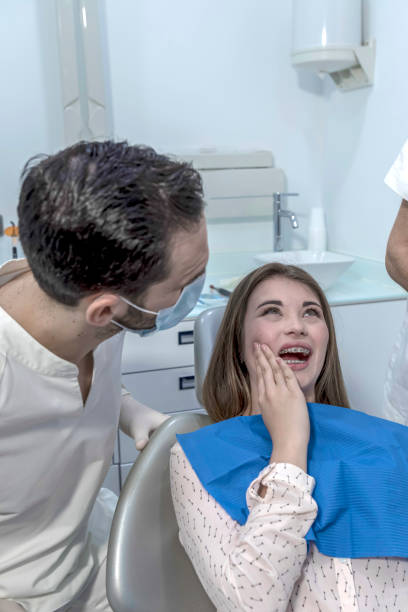 Best Emergency Dentist for Knocked-Out Tooth in Henryville, IN